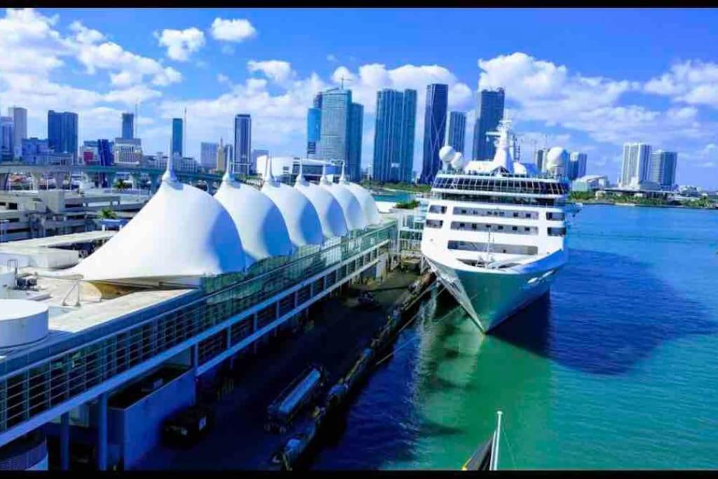 New Luxurious Studio Private In The Heart Of Miami Exterior foto
